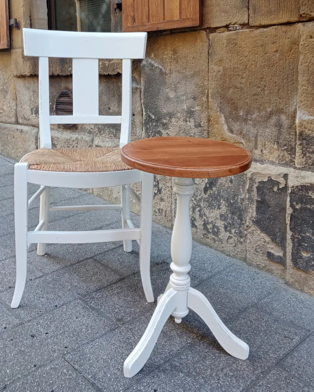 Restauración de mesa y silla